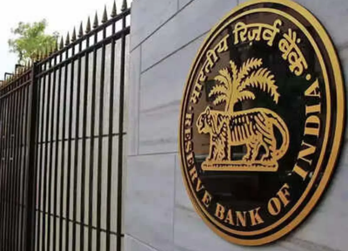 RBI Proposes 1-Hour Delay on Transfers Above ₹10,000 to Curb Fraud