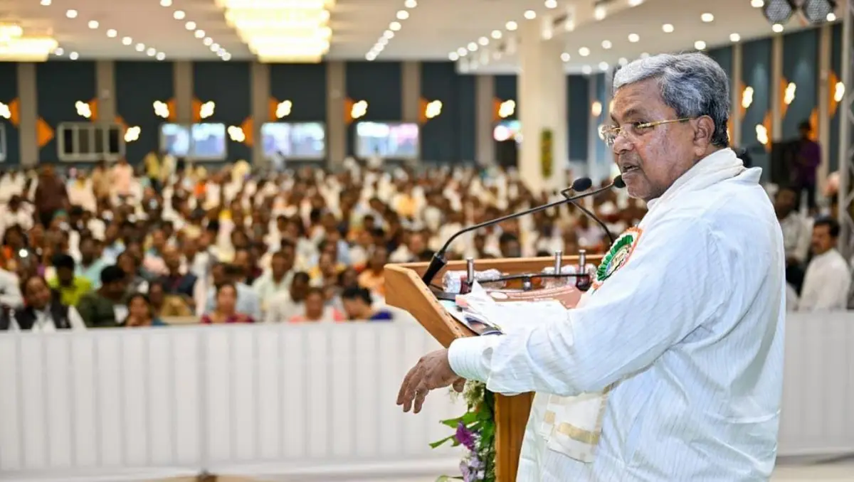 Khader in Bidar: Politics, Journalism Vital for Democracy