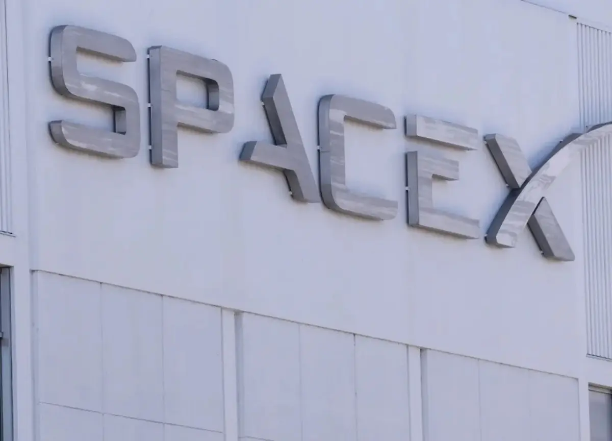 SpaceX Eyes $75B IPO; RBI Rules Allow Indian Investor Access