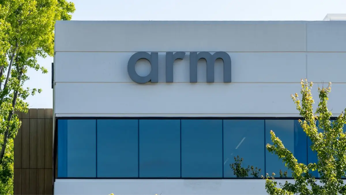 ARM Stock Jumps 4.1% to $204.61 After Earnings Beat and Strong Trading Volume: MarketBeat