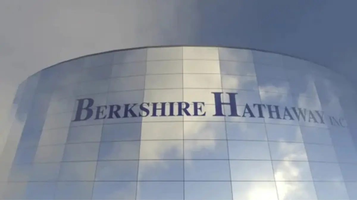 Berkshire May Offload $15B Portfolio After Combs Exit