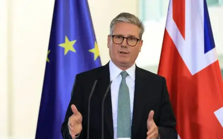 Starmer Plans Law to Align UK with EU Rules Without Full Votes
