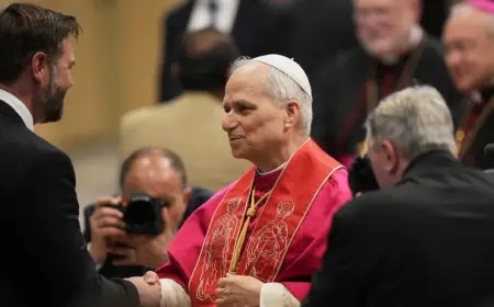 Trump–Pope Leo Clash Intensifies Over Iran War, Deepening Global Divide