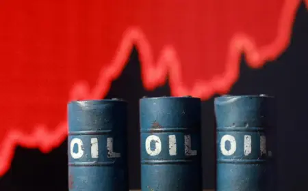 U.S. Oil Prices Surge Above $100 as Trump Orders Hormuz Blockade