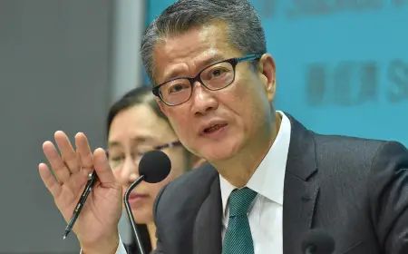 Hong Kong Targets No.2 Global Finance Rank in 15 Years: Paul Chan
